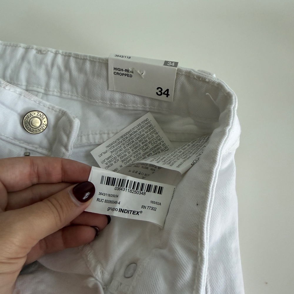 Zara Women's Cropped White Jeans - Picture 7 of 8